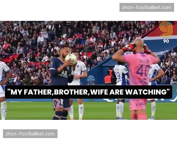 花絮镜头:场边斯波尔斯特拉教练因一次成功的边线球紧逼战术激动挥拳 花絮镜头:场边斯波尔斯特拉教练因一次成功的边线球紧逼战术激动挥拳